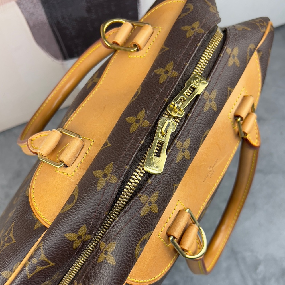 🌵Authentic Louis Vuitton Deauville Monogram🌵 - Picture 6 of 17